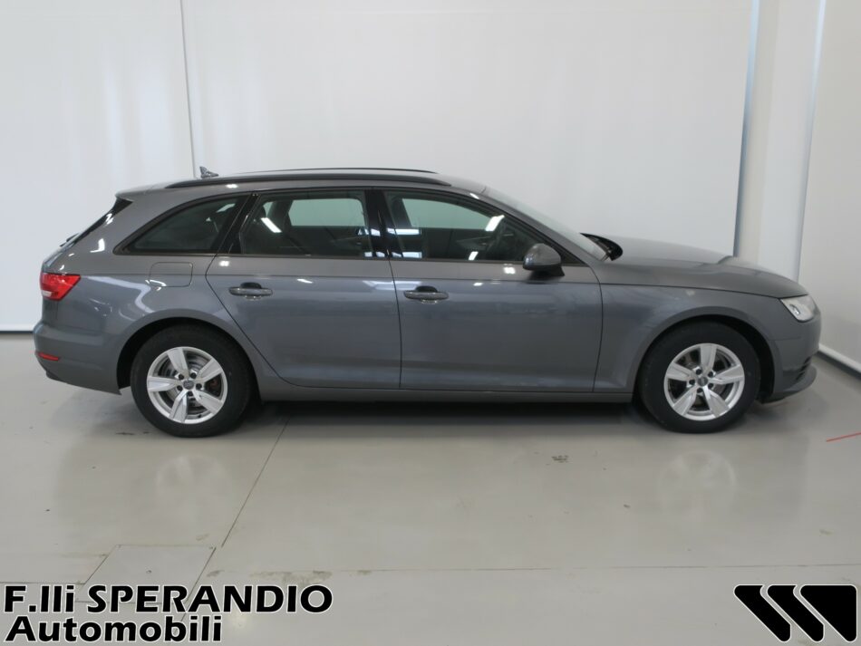 AUDI A4 AVANT 2.0TDI BUSINESS S-TRONIC 150CV-Array